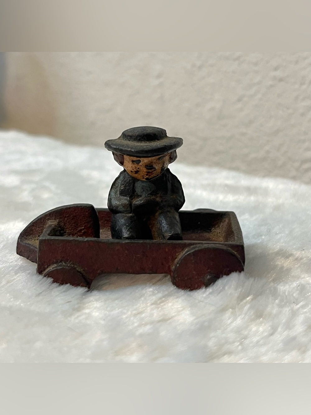 Vintage Wilton Cast Iron Amish Boy In Red Wagon